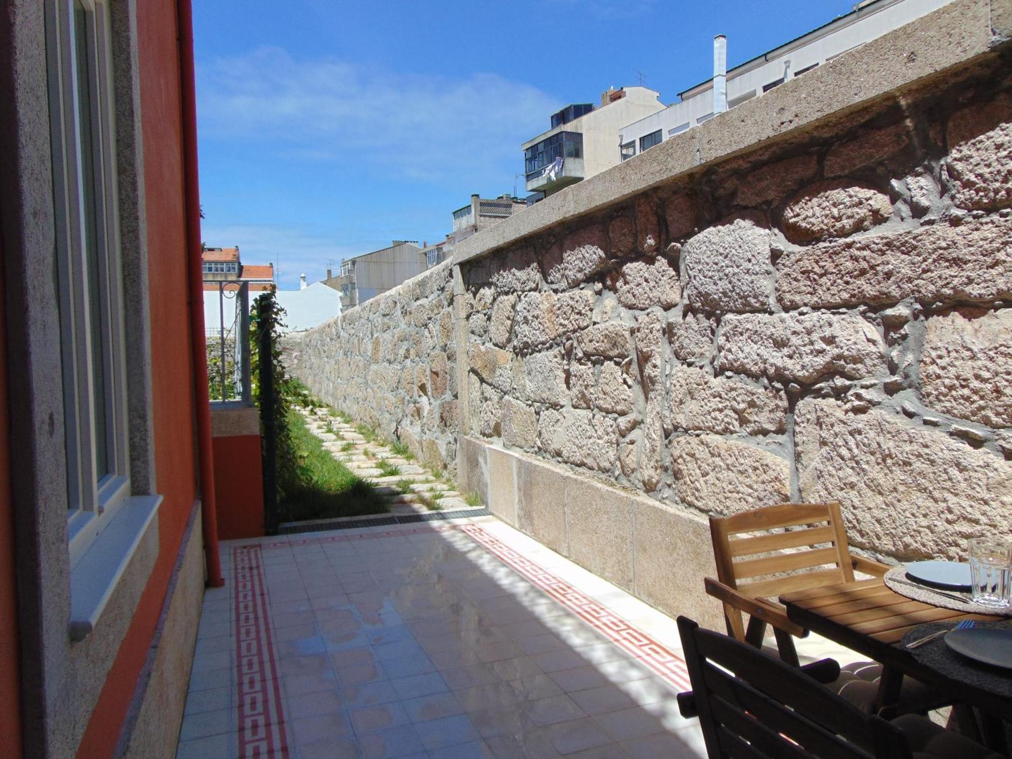 Liiiving In Porto | Central Garden Flat Bagian luar foto