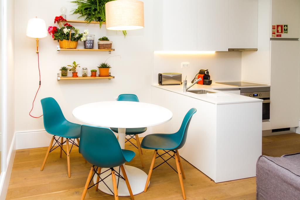 Liiiving In Porto | Central Garden Flat Bagian luar foto