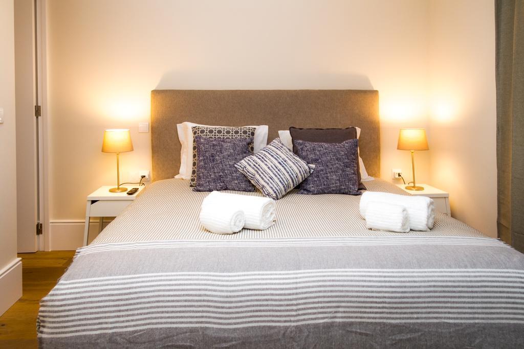 Liiiving In Porto | Central Garden Flat Bagian luar foto