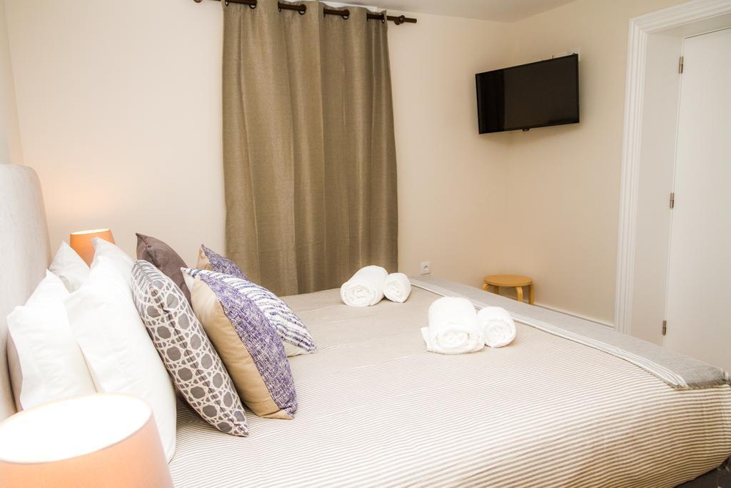 Liiiving In Porto | Central Garden Flat Bagian luar foto