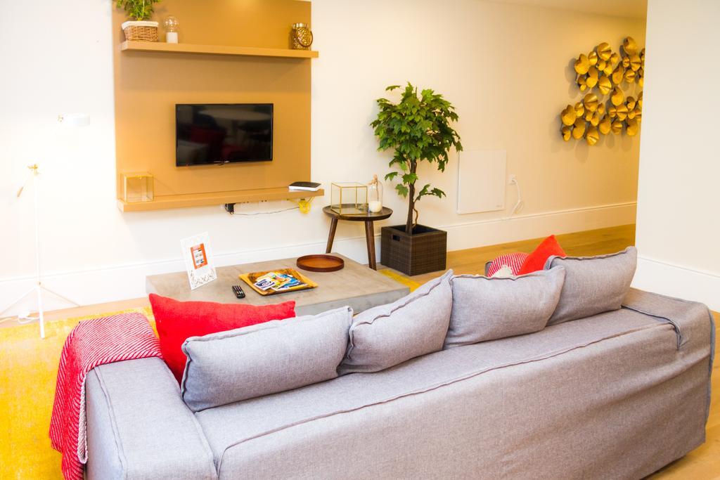 Liiiving In Porto | Central Garden Flat Bagian luar foto